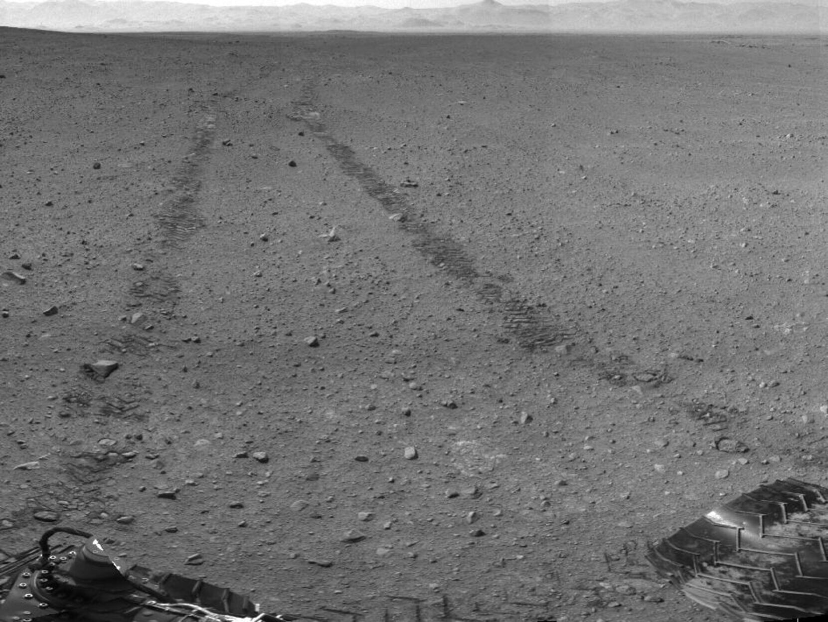 2012: The robotic explorer Curiosity